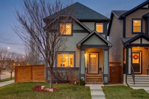 8 Walgrove Green Se, Calgary, AB - Outdoor