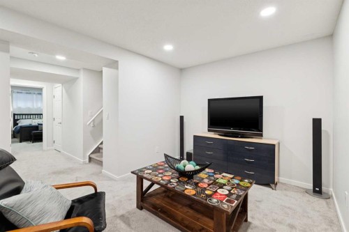 8 Walgrove Green Se, Calgary, AB - Indoor