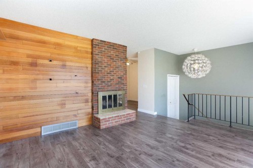 1144 Berkley Drive Nw, Calgary, AB 