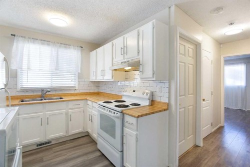 1144 Berkley Drive Nw, Calgary, AB 