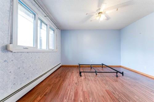 5306 57 Avenue, Olds, AB - Indoor Photo Showing Other Room