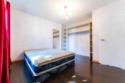 5306 57 Avenue, Olds, AB - Indoor Photo Showing Bedroom