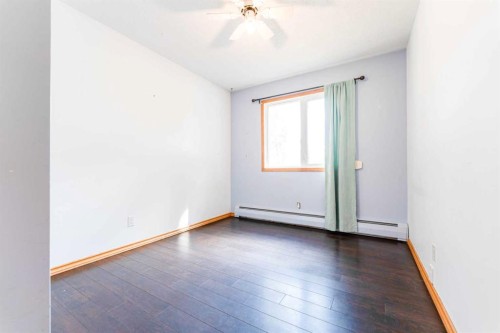 5306 57 Avenue, Olds, AB - Indoor Photo Showing Other Room