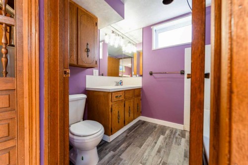 5306 57 Avenue, Olds, AB - Indoor Photo Showing Bathroom