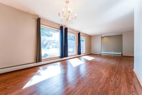 5306 57 Avenue, Olds, AB - Indoor Photo Showing Other Room