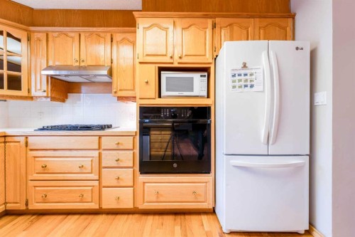 5306 57 Avenue, Olds, AB - Indoor Photo Showing Kitchen