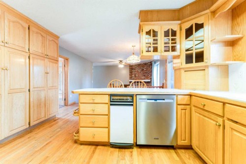5306 57 Avenue, Olds, AB - Indoor Photo Showing Kitchen