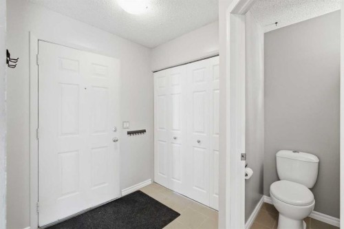 55 Templegreen Drive Ne, Calgary, AB - Indoor