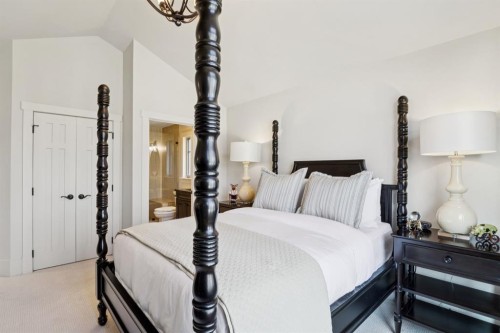 4315 17 Street Sw, Calgary, AB - Indoor Photo Showing Bedroom