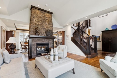4315 17 Street Sw, Calgary, AB - Indoor Photo Showing Living Room With Fireplace