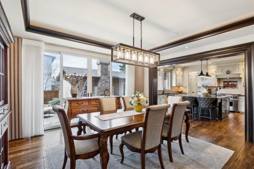 4315 17 Street Sw, Calgary, AB - Indoor Photo Showing Dining Room
