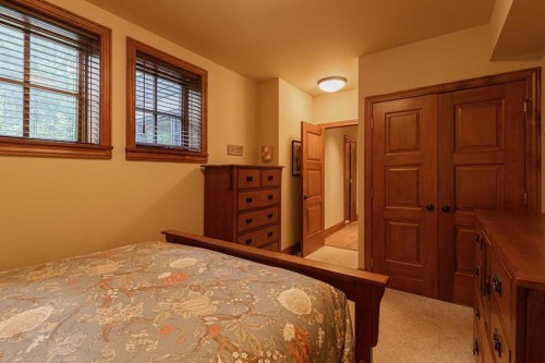 9 Mountaineer Close, Lac Des Arcs, AB 