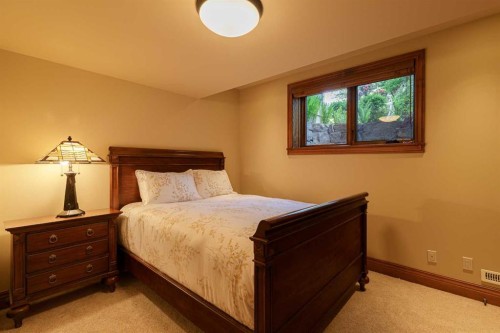 9 Mountaineer Close, Lac Des Arcs, AB 