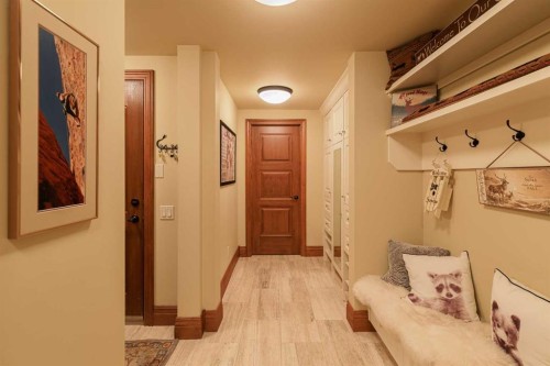9 Mountaineer Close, Lac Des Arcs, AB 