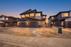 30 Waterford Mews Chestermere, AB T1X 3B4