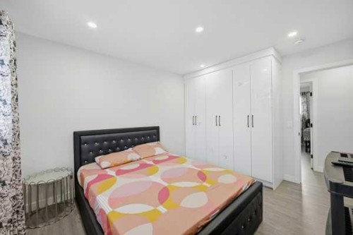 171 Rundlefield Crescent Ne, Calgary, AB - Indoor Photo Showing Bedroom