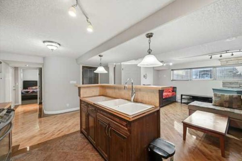 171 Rundlefield Crescent Ne, Calgary, AB - Indoor