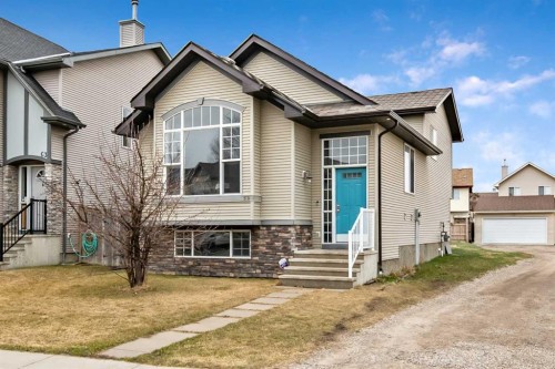 59 Cranberry Place Se, Calgary, AB - Outdoor With Facade