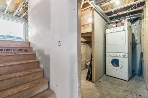 59 Cranberry Place Se, Calgary, AB - Indoor Photo Showing Laundry Room