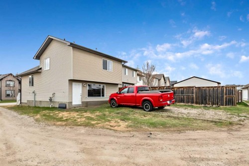 59 Cranberry Place Se, Calgary, AB - Outdoor