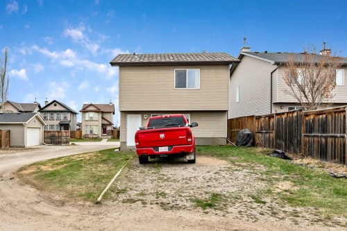 59 Cranberry Place Se, Calgary, AB - Outdoor