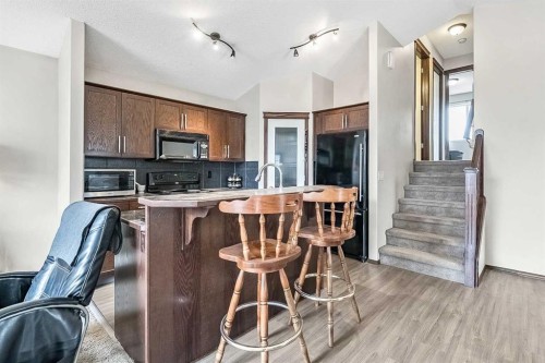 59 Cranberry Place Se, Calgary, AB - Indoor Photo Showing Kitchen