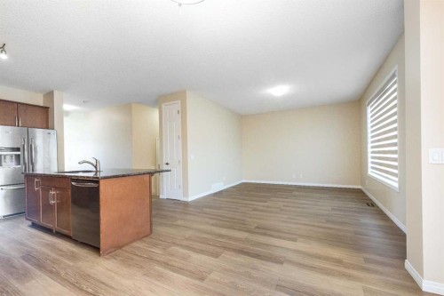 28 Cityscape Gardens Ne, Calgary, AB - Indoor Photo Showing Kitchen
