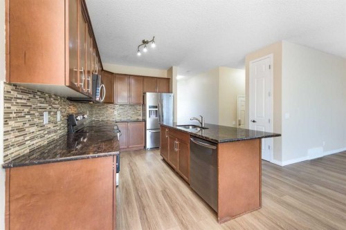28 Cityscape Gardens Ne, Calgary, AB - Indoor Photo Showing Kitchen