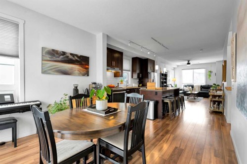 898 Sherwood Boulevard Nw, Calgary, AB - Indoor Photo Showing Dining Room