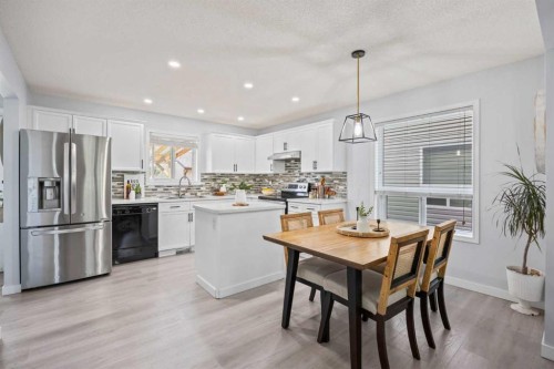 371 Silverado Drive Sw, Calgary, AB - Indoor