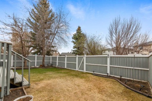 14950 Mt Mckenzie Drive Se, Calgary, AB - Outdoor With Backyard