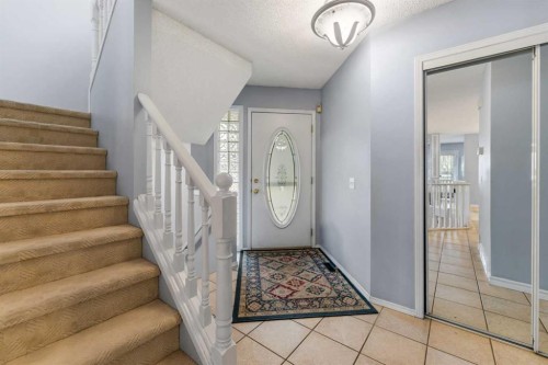 14950 Mt Mckenzie Drive Se, Calgary, AB - Indoor Photo Showing Other Room