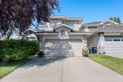 255 Douglas Woods Drive SE Calgary, AB T2Z 2E8