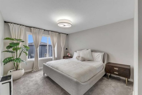 341 Walcrest View Se, Calgary, AB - Indoor Photo Showing Bedroom