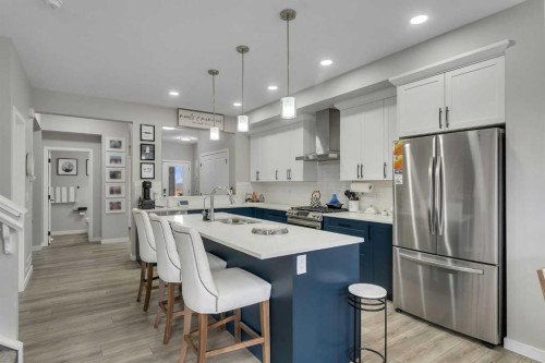 341 Walcrest View Se, Calgary, AB - Indoor Photo Showing Kitchen With Upgraded Kitchen