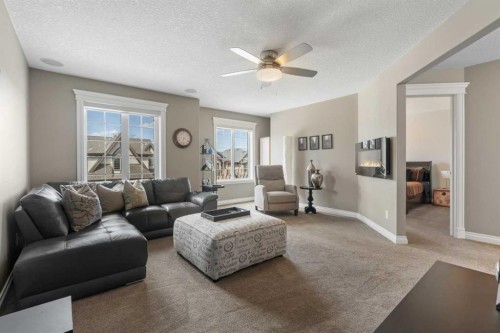 89 Ascot Crescent Sw, Calgary, AB - Indoor Photo Showing Living Room