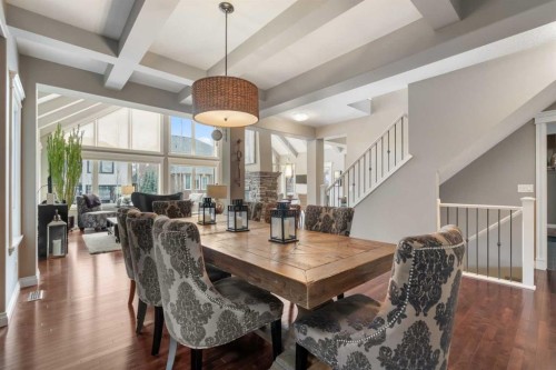 89 Ascot Crescent Sw, Calgary, AB - Indoor Photo Showing Dining Room