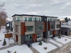 2126 7 Street NW Calgary, AB T2M 1K3