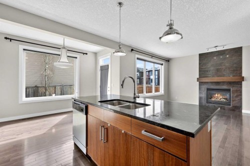 31 Evansridge Close Nw, Calgary, AB - Indoor Photo Showing Other Room