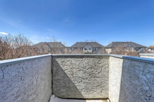 40 Simcoe Place Sw, Calgary, AB - Outdoor