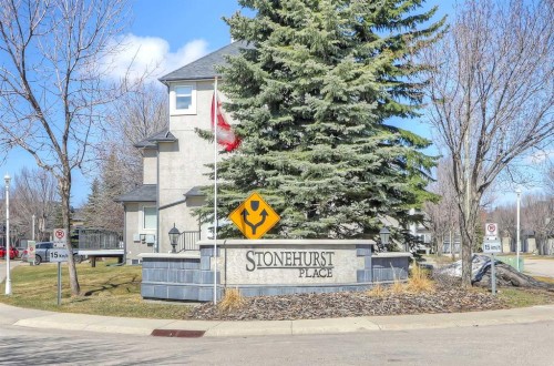 40 Simcoe Place Sw, Calgary, AB - Outdoor