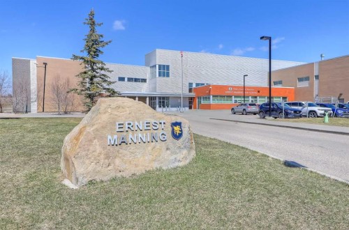 40 Simcoe Place Sw, Calgary, AB - Outdoor