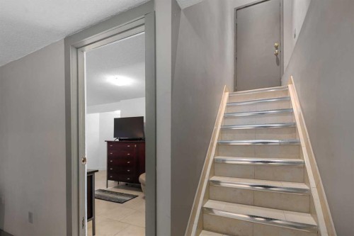 95 Hawkstone Close Nw, Calgary, AB 