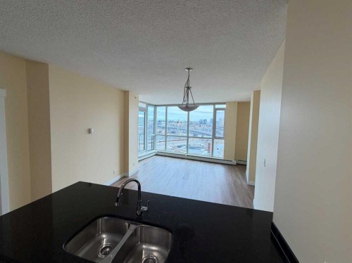 603-325 3 Street Se, Calgary, AB - Indoor