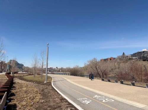 603-325 3 Street Se, Calgary, AB - Outdoor With View