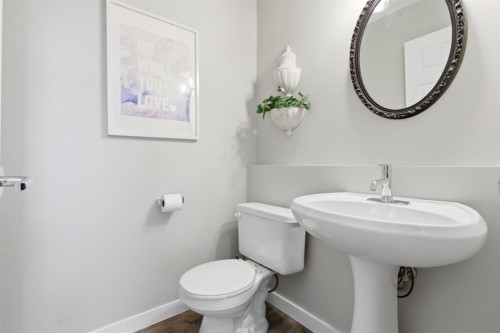 44 Cimarron Grove Way, Okotoks, AB - Indoor Photo Showing Bathroom