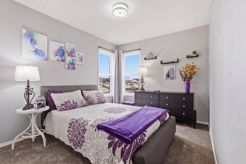 44 Cimarron Grove Way, Okotoks, AB - Indoor Photo Showing Bedroom