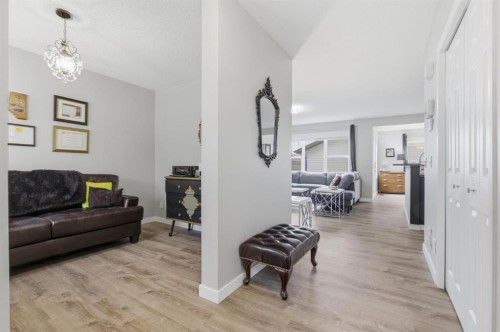 44 Cimarron Grove Way, Okotoks, AB - Indoor