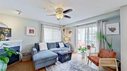 3312-279 Copperpond Common Se, Calgary, AB - Indoor Photo Showing Living Room