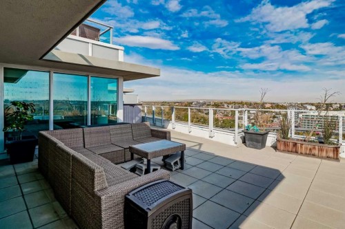 1802-519 Riverfront Avenue Se, Calgary, AB - Outdoor With Exterior